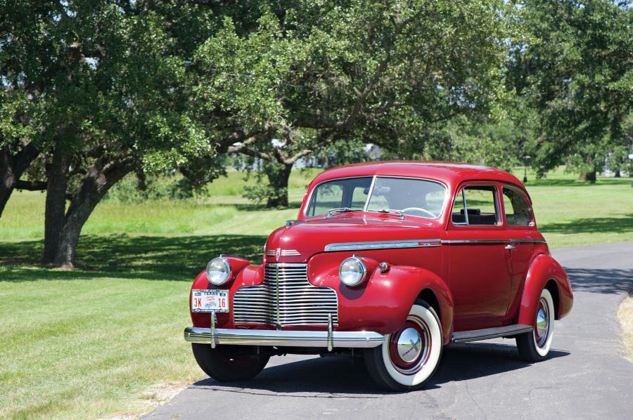 Chevrolet Special DeLuxe 2-Door Town Sedan '1940